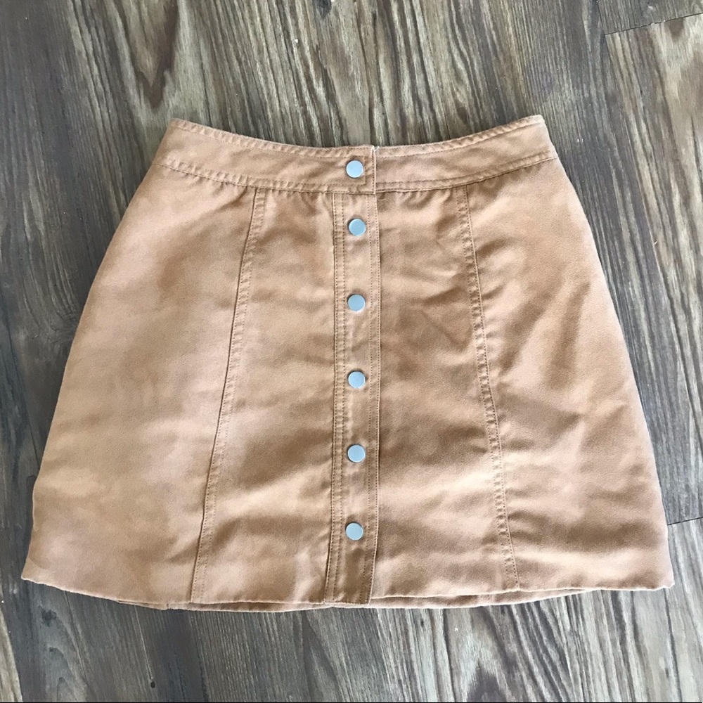 Tan skirt with snap detail